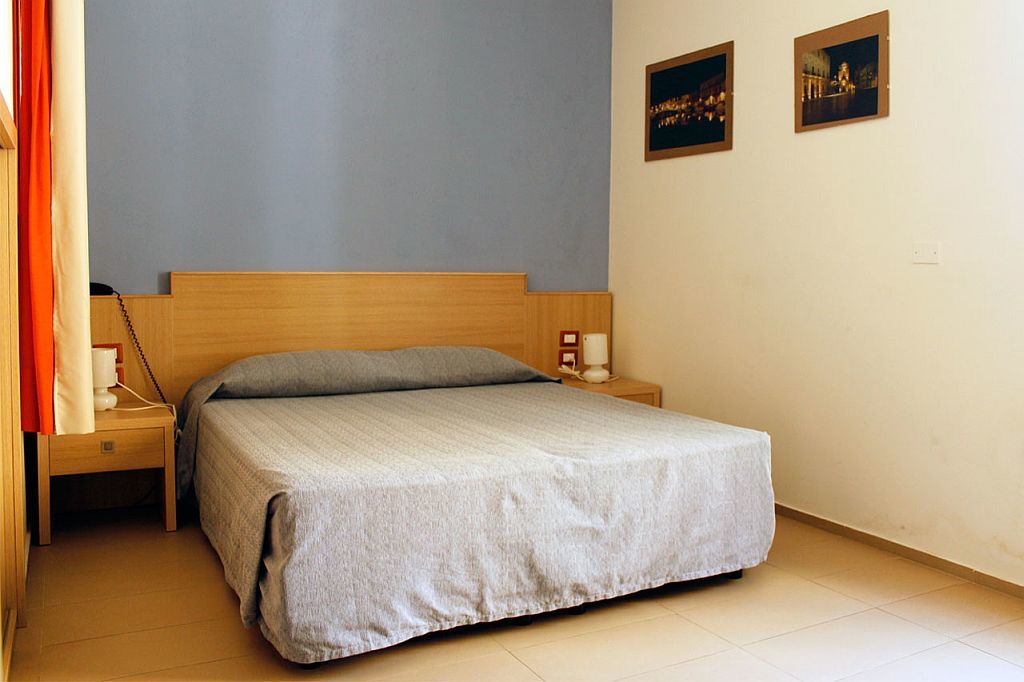 Le Residenze Archimede Aparthotel Syracuse Bagian luar foto